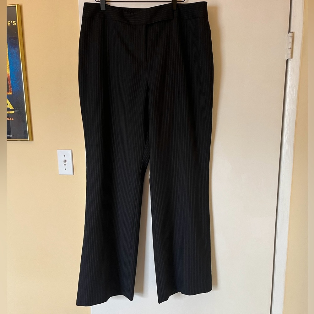 TAHARI pants - size 16 - NWT